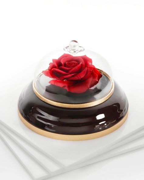 Amaury Guichon on Instagram: “The Eternal Rose! 🌹 Swipe left to take a closer look. This really romantic dessert was made with a variety of fun techniques! It's composed…” Cake 2022, Amaury Guichon, Romantic Desserts, Crunchy Chocolate, French Chocolate, Eternal Rose, Raspberry Chocolate, Chocolate Sponge, Pastry Art