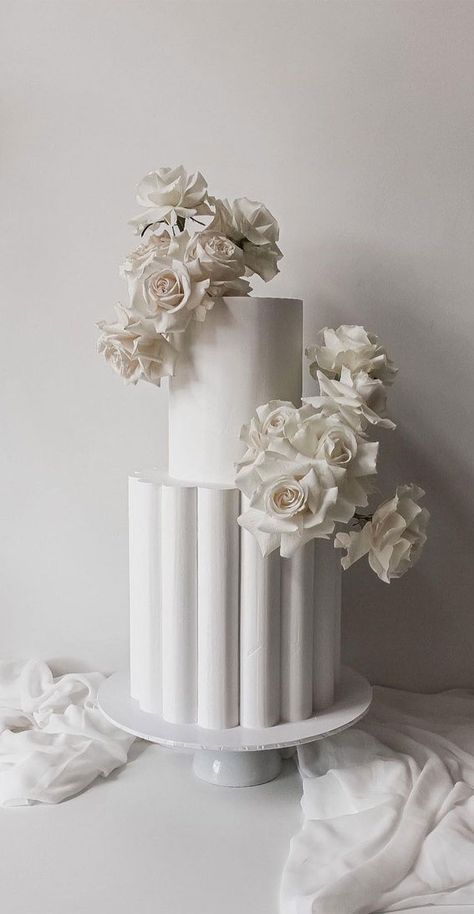 Wedding Cakes 2023, 2023 Wedding Cake, Wedding Cake Minimalist, Cakes 2023, Classy Wedding Cakes, Wedding Cake Designs Elegant, Scalloped Cake, Textured Wedding Cakes, Contemporary Wedding Cakes