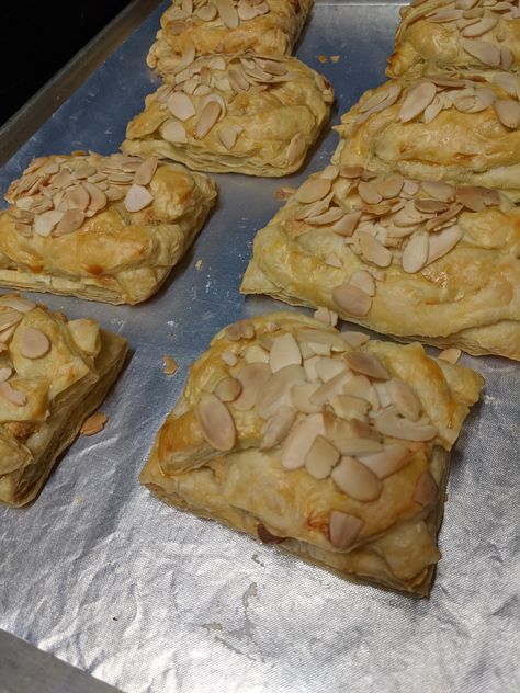 Almond Puff Pastries – EAT it NOW or EAT it LATER Almond Puff, Almond Pastry, Puff Pastries, Almond Paste, Cooking Hacks, Egg Wash, Puff Pastry, Other Recipes, Almond Flour