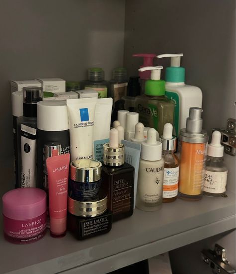 Expensive Skincare, Estee Lauder Advanced Night Repair, Advanced Night Repair, Body Care Routine, Skin Food, روتين العناية بالبشرة, Body Skin Care Routine, Face Skin Care, Skin Care Essentials