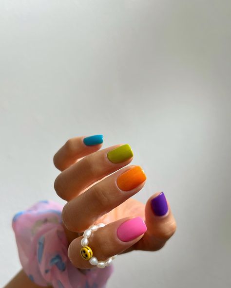 Rainbow Nails Are the Happiest Beauty Trend We've Seen | Who What Wear Multicoloured Nails, Small Joys, Summer Candy, Spring Nail Trends, Nail Trend, Zoya Nail Polish, Colorful Nails, Jelly Nails, Top Nail