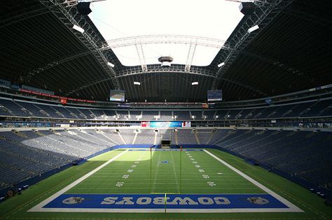 Texas Stadium, Irving, Texas.....the home of the Dallas Cowboys from 1971-2010...I was fortunate enough to witness 3 football games in this stadium before it was torn down. Texas Stadium, Nfl Stadium, Irving Texas, Football Pics, Nfl Stadiums, How Bout Them Cowboys, Ring Of Honor, Football Icon, Baseball Stadium