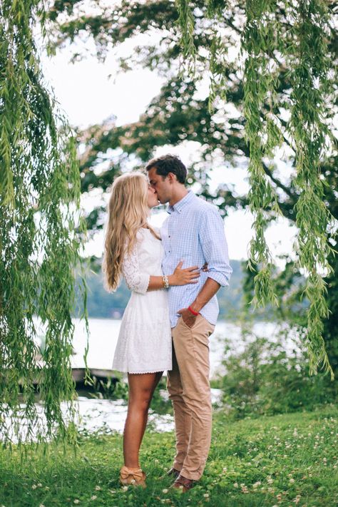 engagement photo Engagement Picture Outfits, Spring Engagement Photos, Wedding Engagement Pictures, Engagement Session Outfits, Spring Engagement, Dresses Spring, Engagement Poses, Engagement Outfits, Engagement Photo Outfits