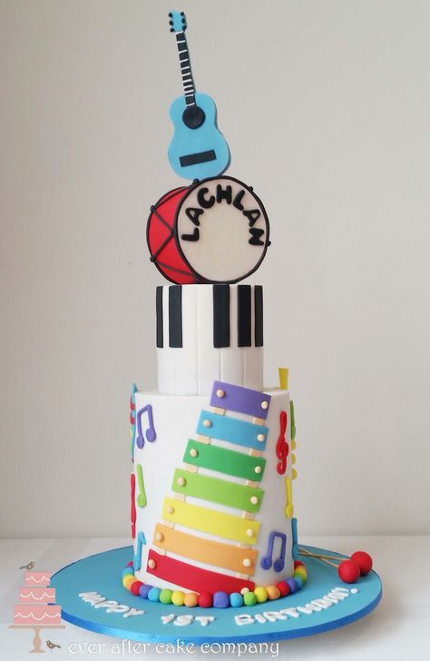 Kids musical instruments cake Musical Cake, Musical Themed Cake, Music Themed Cakes For Boys, Musical Instrument Cake Ideas, Instrumental Cake Ideas, Diva Birthday Cakes, Birthday Cake Music Theme Ideas, Music Cake Ideas, Music Birthday Cake