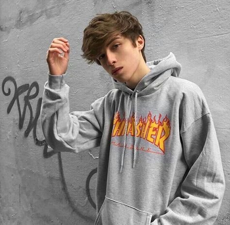 #wattpad #de-todo Donde los signos tienen Instagram Secuela de [ INSTAGRAM ZODIACAL ] ©-0RGANICOS Thrasher Outfit, Eboy Aesthetic, Grunge Boys, Monster Hoodie, Thrasher Magazine, Aesthetic Boys, Hoodie Outfit, Comfy Hoodies