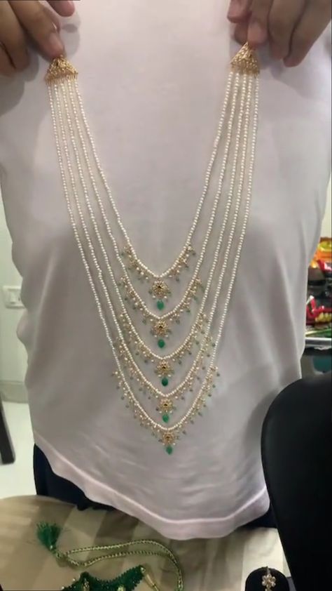 Panchlada Necklace Gold, Rice Pearls Jewellery Indian, Sathlada Jewellery, Pagadala Chains, Latest Pearl Necklace Designs, Latest Beads Jewellery Designs, Ruby Necklace Designs, Jewelry Necklace Simple, Bridal Jewellery Earrings