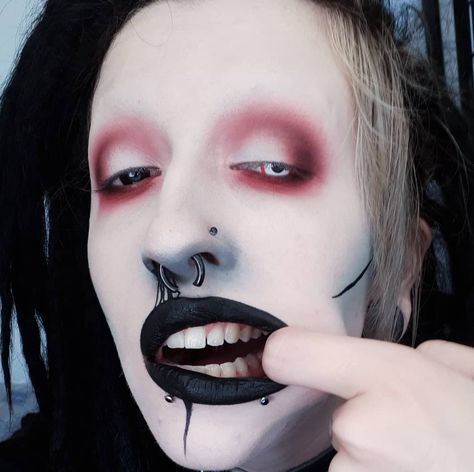 Metal Makeup Looks, Nu Metal Makeup, Glam Rock Makeup, Visual Kei Makeup, Metal Makeup, Goth Eye Makeup, Rock Makeup, Artsy Makeup, Funky Makeup