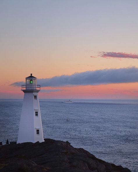 Newfoundland’s rocky, fog-bound Atlantic coastline is the perfect place to admire historic beacons and stunning vistas. Canada Trip, Summer Loving, Cool Room, Nature Pics, Painting Reference, Newfoundland And Labrador, Sunset Landscape, Love Travel, Bad Weather