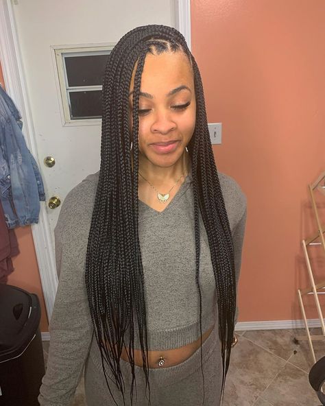 Medium Waist Length Box Braids, Medium Knotless Braids Waist Length, Back Length Knotless Braids, Medium Waist Length Knotless Braids, Knotless Braids Medium Length, Knotless Braids Waist Length, Medium Length Knotless Braids, Medium Plaits, Waist Length Knotless Braids