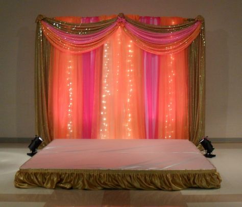 Small stage for day of the wedding party (pre-reception) - this would look  amazing outdoors! Sangeet Decoration, Mehendi Decor Ideas, Garden Theme Wedding, Marriage Decoration, Mandap Decor, Special Events Decor, Desi Wedding Decor, Wedding Backdrop Decorations, Mehndi Decor