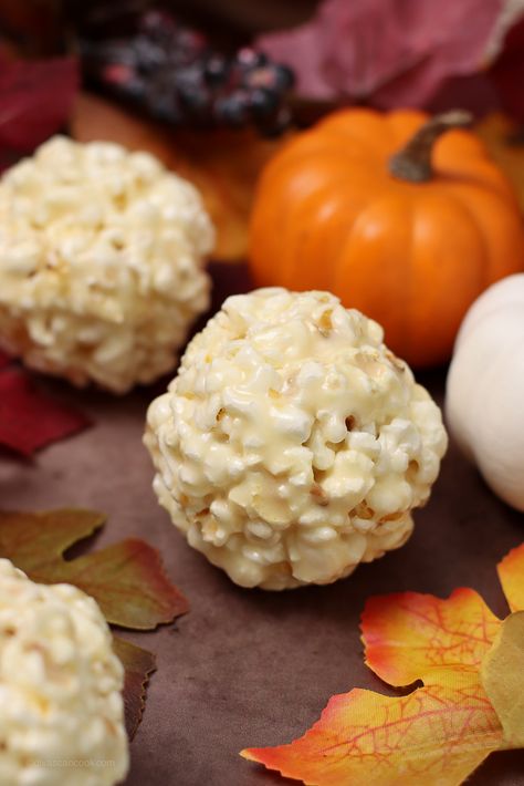 3-Ingredient Soft Chewy Marshmallow Popcorn Balls Recipe Ghost Popcorn Balls, Karo Syrup Popcorn Balls, Sticky Popcorn Marshmallows, Microwave Popcorn Balls, Marshmello Popcorn Recipes, Popcorn Balls Recipe Easy Halloween, White Chocolate Popcorn Balls, Chewy Popcorn Balls, Soft Popcorn Balls Recipe