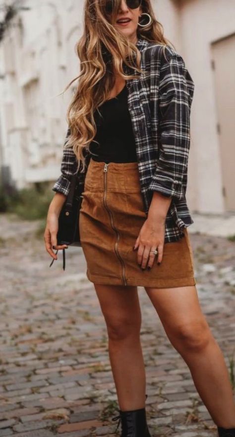 Grunge Fall Outfits, Corduroy Skirt Outfit, Target Fall, Combat Boot Outfit, Skirt Outfit Fall, Dr Martens Outfit, Flannel Skirt, Florida Fashion, Skirt Outfits Fall