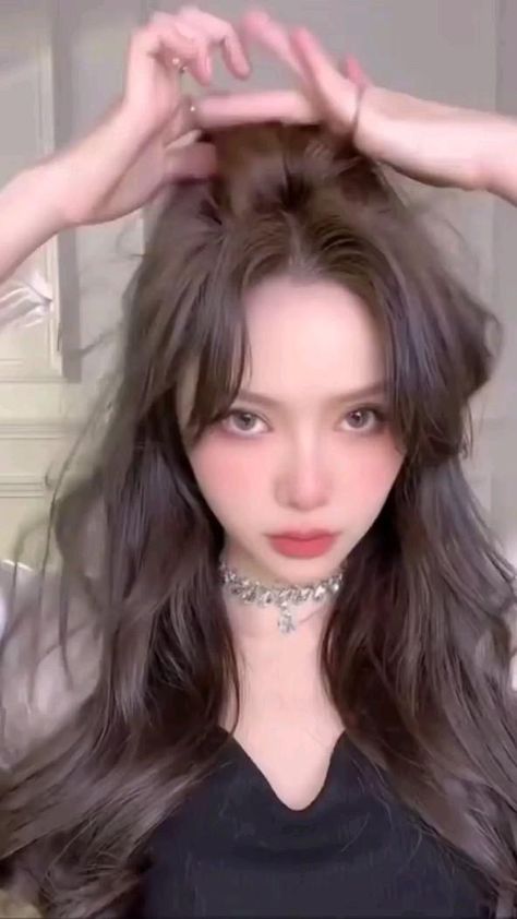 Long Kawaii Hair, Anime Makeup Looks Easy, Korean Wave Hair Tutorial, Korea Hairstyle Medium Hair, Hairstyles For Prom With Bangs, Aesthetic Hairstyles Tutorial, Ponytail Hairstyles For Medium Hair, Cute Ponytails For Medium Hair, Peinados Aesthetic Faciles