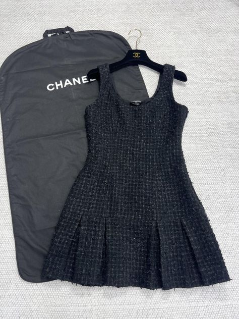 Chanel Casual Outfit Women, Channel Dress Classy, Chanel Outfits Women, Chanel Aesthetic Outfit, Dress With Sweater Over It, Vestidos Chanel, Chanel Clothes, Chanel Dresses, Chanel Outfit