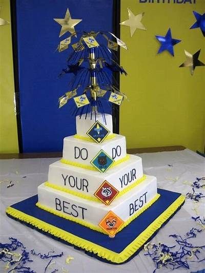 Pin on Blue and Gold Banquet Pathfinder Club, Arrow Of Light Ceremony, Boy Scout Cake, Cub Scout Cake, Cub Scout Crafts, Wolf Scouts, Cub Scout Activities, Scouts Bsa, Banquet Decor