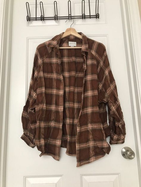 Brown Flannel Outfit, Flannel Aesthetic, Aesthetic Plaid, American Eagle Flannel, Brown Flannel, Yennefer Of Vengerberg, Flannel Outfits, Brown Outfit, Naha