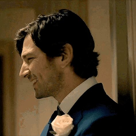 Michiel Huisman Steven Crain GIF - Michiel Huisman Steven Crain The Haunting Of Hill House - Discover & Share GIFs Michiel Huisman Gif, Steven Crain, Michael Huisman, The Haunting Of Hill House, Michiel Huisman, Haunting Of Hill House, Oh My Goddess, The Haunting, Bruce Banner