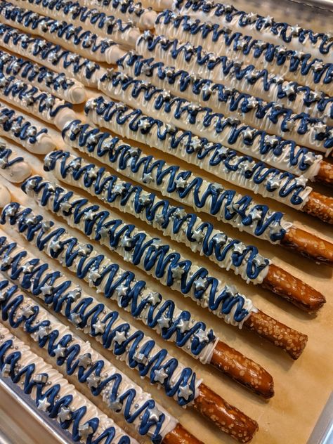 Dallas Cowboys Food Ideas, Dallas Cowboys Jello Shots, Dallas Cowboys Desserts, Dallas Cowboy Theme Party, Dallas Cowboys Treats, Dodgers Theme Party Ideas, Dallas Mavericks Birthday Party, Dallas Cowboys Theme Party, Dallas Cowboy Birthday