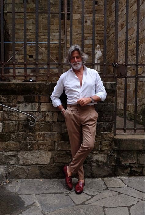 Italian Classy Style, Italian Mens Fashion Summer Casual, Laura Piana Outfit, Italian Mens Fashion Winter, Italian Men’s Style, Italian Gentleman Style, Sprezzatura Style For Men Summer, Italian Men’s Fashion, Italian Man Aesthetic