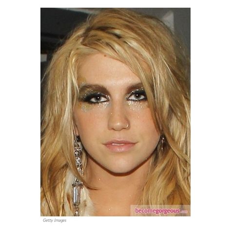 Black Smokey Makeup, Kesha Costume, Kesha Halloween Costume, Kesha Makeup, Kesha Outfits, Kesha Concert, Kesha Hair, Pale Pink Lips, Glittery Eye Makeup