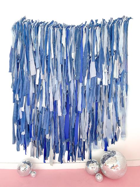 DIY Denim Fringe Wall Diy Denim Fringe, Denim Backdrop, Denim Themed Party, Diamond Backdrop, Diy Candle Light, Diamonds And Denim Party, Fringe Wall, Denim Party, Denim Fringe