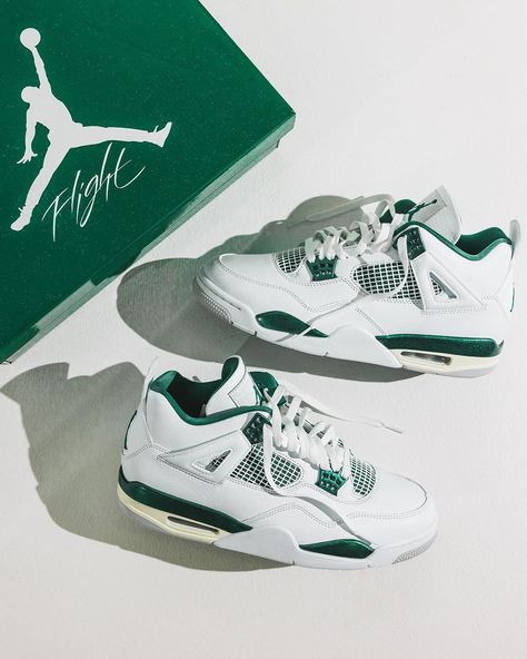 Green Jordans, Jordan 4 Bred, Jordan 4’s, Jordan Model, Jordan 4s, Air Jordan Sneakers, Green Sneakers, Sneaker Release, Jordan 4 Retro