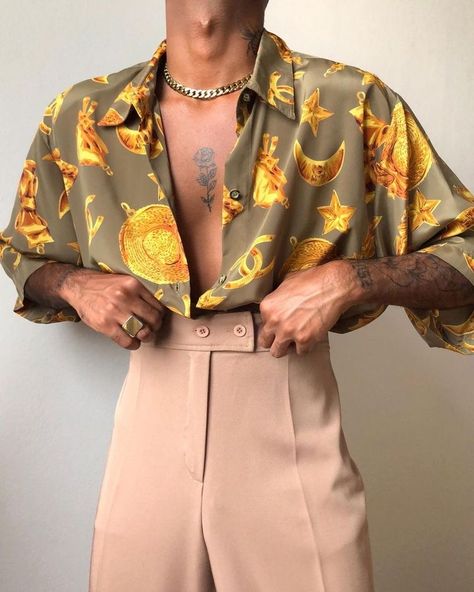 Flashy Male Outfits, Feminine Outfits Men, Colorful Masculine Outfits, Trans Fashion, 70s Fashion Men, Queer Fashion, Street Style Outfits Men, Men Stylish Dress, Mens Fashion Inspiration