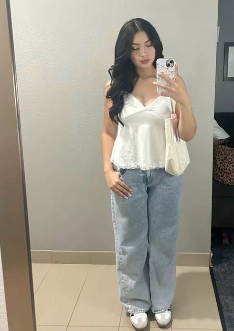 Soft Latina Outfits, Fresa Outfit Ideas, Cute Outfits Latina, Christian Summer Outfits, Medium Size Outfits, Outfit Ideas Chubby, Meet The Parents Outfit, Latina Outfits Summer, Cute Latina Outfits