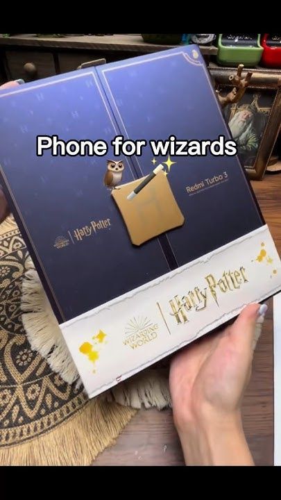 Harry potter phone unboxing#unboxing #harrypotter #giftidea #hogwarts #magic #wizard #potterhead Check more at https://blogdoarmindo.com.br/harry-potter-phone-unboxingunboxing-harrypotter-giftidea-hogwarts-magic-wizard-potterhead/ Gifts For Potterheads, How To Make Harry Potter Stuff, Harry Potter Things To Buy, Magic Wand Harry Potter, Harry Potter Craft, Harry Potter Stuff, Harry Potter Activities, Harry Potter Phone, Harry Potter Accessories