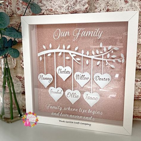 New Home Box Frame Ideas, Birthday Gifts Cricut Projects, Personalised Mothers Day Gift, Family Tree Shadow Box Ideas, Small Frame Ideas, Family Frame Ideas, Cricut Made Gifts, Vinyl Crafts To Sell, Cricut Mothers Day Gifts