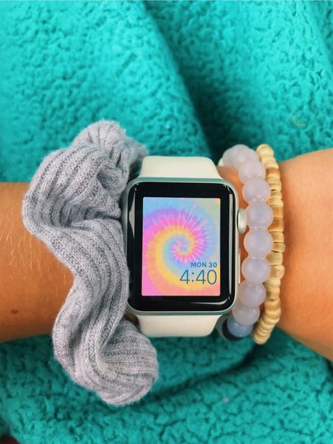 vsco- brookekaminski Apple watch faces, wallpapers background downloads, 38mm, 40mm, 42mm, 44 mm, series 4 3 2 , 1, custom women, fashion, black, yellow, disney, screens, quotes, life, girly, rose gold, black, silver, gray, clock, cute, design, beautiful, best, floral, fall, animated, cool, templates, funny, custom, pink, flowers, bible, bands rose gold, iwatch #applewatchbands #applewatch #nuroco Worldwide shipping on Apple watch products shop: Nuroco.com Vsco Apple Watch, Apple Watch Faces Wallpapers, Watch Faces Wallpapers, Apple Watch Fashion, Apple Watch Bracelets, Apple Watches, Apple Watch Accessories, Apple Watch Wallpaper, Vsco Girl