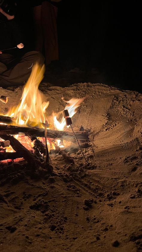 Summer aesthetic, holidays, beach, marshmallow, night Bbq Aesthetic Night, Beach Party Aesthetic Night, Camping Aesthetic Night, Summer Bbq Aesthetic, Hoț Girl Summer Aesthetic, Summer Dark Aesthetic, Dark Summer Aesthetic, Dark Beach Aesthetic, Beach At Night Aesthetic