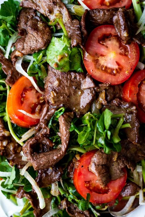 Vietnamese Salad, Watercress Recipes, Vietnamese Beef, Flavorful Dinner, Fresh Summer Salad, Easy Steak Recipes, Watercress Salad, Beef Salad, Marinated Beef