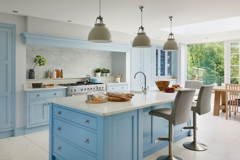 Browse Our Custom Kitchens Portfolio | Martin Moore Plate Warmer, Curved Kitchen Island, Curved Kitchen, Grey Floor, Pastel Kitchen, Bespoke Kitchen Design, Prep Sink, Two Tone Kitchen, English Kitchens