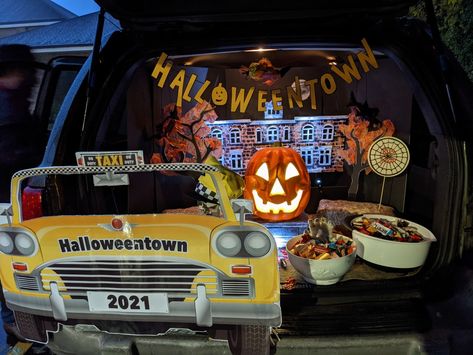 Halloween Town Trunk Or Treat Ideas, Halloweentown Trunk Or Treat Ideas, Trunk Or Treat Aesthetic, Halloween Town Trunk Or Treat, Scooby Doo Trunk Or Treat Ideas For Cars, Trunk Or Treat Ideas Easy, Trunk Or Treat Ideas For Trucks, Halloween Town Movie, Trunk Or Treat Ideas