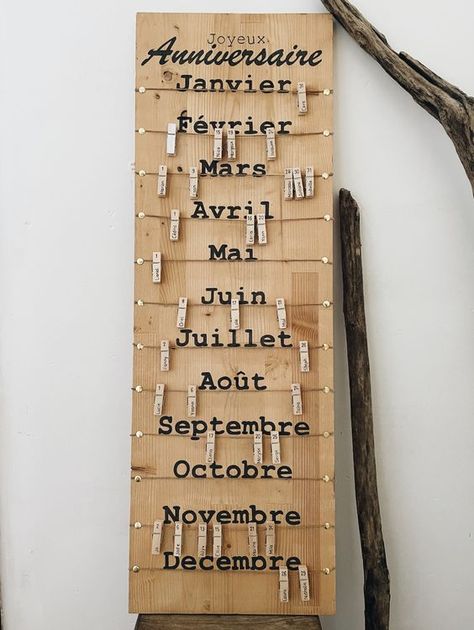 DIY – Calendrier anniversaire – Chère Gemme, Anniversaire Diy, Diy Calendar, Noel Diy, Birthday Calendar, Diy Presents, Diy Upcycle, Diy Crafts To Do, Birthday Board, Diy Birthday