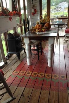 Another painted rug on the porch....love it! Painted Porch Floors, Painted Wood Floors, Porch Paint, Deck Paint, Porch Rug, Country Porch, Painted Floor, Porch Flooring, Painting Wood