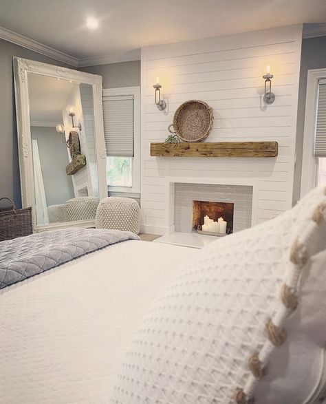 Bedroom Decor With Fireplace, Wall Fireplace Bedroom, Small Master With Fireplace, Fireplaces In Bedrooms Ideas, Bedroom Shiplap Fireplace, Small Fireplace Bedroom, Faux Fireplace Ideas Master Bedrooms, Fireplaces In Master Bedrooms, Fireplace In Small Bedroom