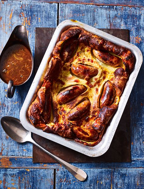 We've given the classic toad in the hole recipe a Spanish twist with gorgeous chorizo sausages and creamy Manchego Toad In The Hole Recipe, Hp Sauce, Toad In The Hole, Sausage Dishes, Comfort Food Recipes, Yorkshire Pudding, Best Comfort Food, Sunday Roast, English Food