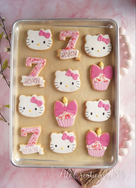 Hello Kitty Sugar Cookies, Hello Kitty Cookies Decorated, Hello Kitty Cookies, Cookies Decoradas, Hello Kitty Birthday Party, Birthday Crafts, Cookie Box, Hello Kitty Birthday, Cookie Frosting