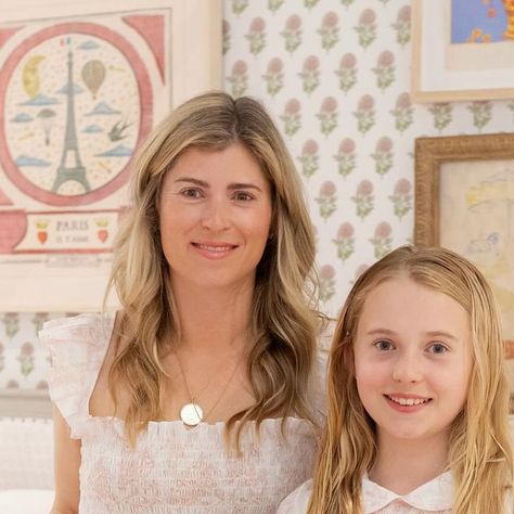 Dondolo on Instagram: "Dallas-based Interior Designer Lisa Henderson showcases her eye for design and details with her little girl's perfectly pink room! Lisa Henderson Interiors expertly enhances each client’s daily routine with a beautiful place to call home. Lisa’s classically comfortable interiors are known across the country for their sophisticated blend of livability and timeless style." Lisa Henderson, Pink Room, Beautiful Place, Interior Designer, Daily Routine, Timeless Style, Timeless Fashion, Dallas, Beautiful Places