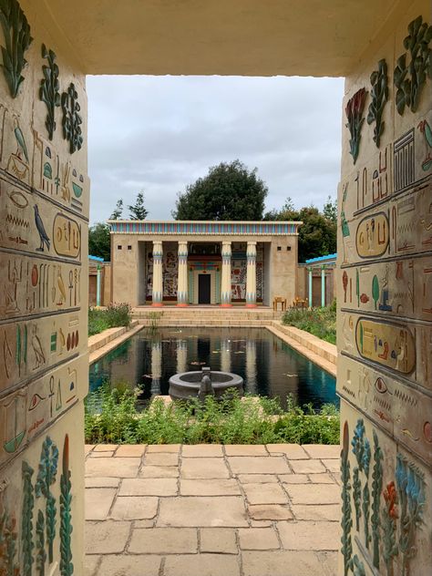 Ancient Egyptian Landscape, Egyptian Garden Design, Egyptian Revival Architecture, Egyptian Garden, Egyptian Palace, Pharaonic Art, Golden Goblet, Ancient Egypt Architecture, Ancient Egypt Aesthetic