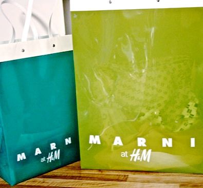 MARNI for H&M Marni Packaging, Retail Bags, Better Things, Marketing Strategies, Nirvana, Design Company, Cool Things To Make, Paper Shopping Bag, Marketing Strategy