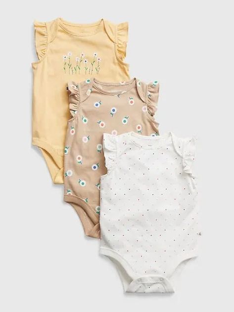 Our favorite affordable and organic baby clothing brands we love for the softest snuggles all made using sustainable and ethical materials. Clothes Brands, Baby Clothes Brands, Organic Cotton Baby Clothes, Solly Baby, Grace Elizabeth, Baby Layette, Kids Clothing Brands, Baby Trend