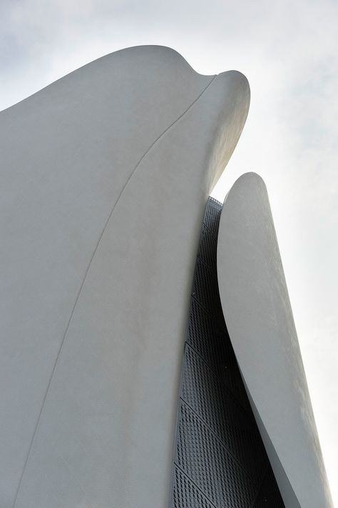 Dior Flagship Store, Dior Seoul, Christian De Portzamparc, Dior Store, Gallery House, House Of Dior, Dior Shop, Dior Boutique, Architecture Elevation