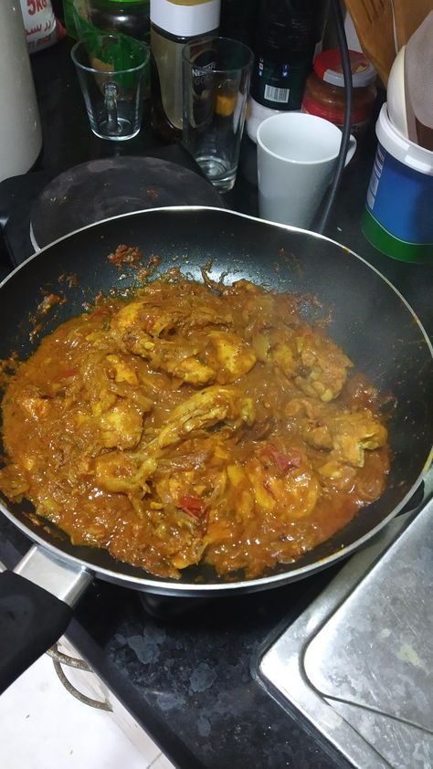 [Homemade]Chicken curry #food #foods Curry Food, Butter Chicken Recipe, Cream Photos, Homemade Breakfast, Dessert Pictures, Dinner Wedding, Chicken Curry, Gluten Free Cooking, Kitchen Inspo