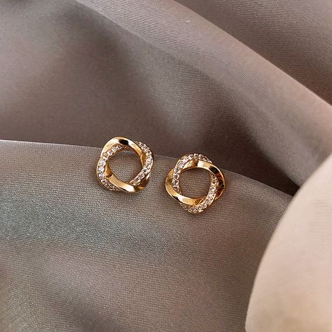 Classic Simplicity Geometric Elements Circle Small Earrings For Woman South Korea Sexy Female Needle Earrings, Korean Earrings, Letter Earrings, Rhinestone Fashion, Face Earrings, Circle Earrings Studs, Circle Studs, Round Stud Earrings, Opal Earrings