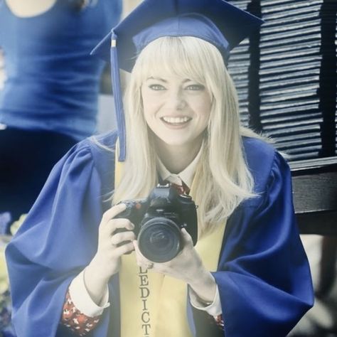 Gwen Stacy Tasm, Spiderman Gwen Stacy, Gwen Stacy Icon, Emma Stone Gwen Stacy, Peter Spiderman, Paris Geller, The Amazing Spiderman, Peter Parker Spiderman, Emily Kinney