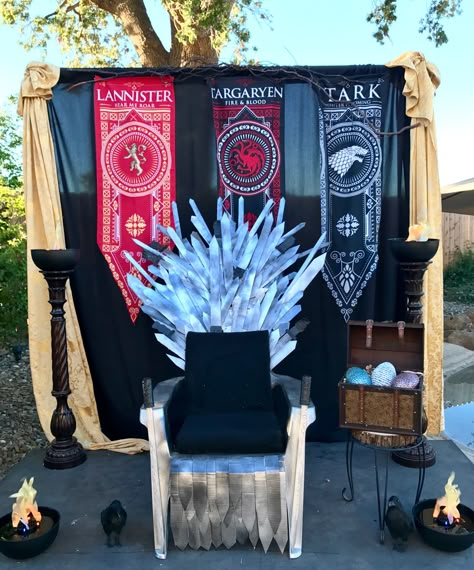 Game of thrones party backdrop decor Game Of Thrones Birthday Decorations, Game Of Thrones Trunk Or Treat, Game Of Thrones Themed Party, Game Of Thrones Party Ideas, Game Of Thrones Photoshoot, Game Of Thrones Decor, Game Of Thrones Halloween, Game Of Thrones Birthday, Game Of Thrones Wedding