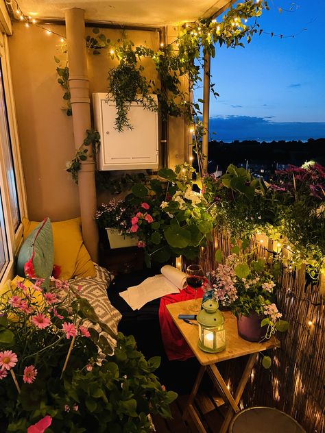 Balcony Decor Lights, Balcony Party, Korean Balcony, Yellow Balcony, Cute Balcony, Grass On Balcony, Balcony Hammock, Summer Balcony Aesthetic, Persian Balcony